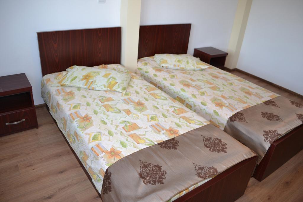 Pensiunea Meridian Corbeni Zimmer foto